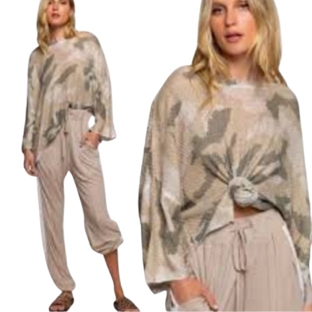 POL Oversized Camo Tan/Green Lightweight Sweater Drop Shoulder Size S 1/2 Sleeve